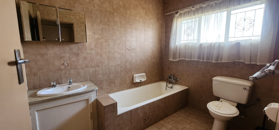 3 Bedroom Property for Sale in Wilkoppies North West